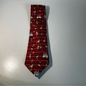 Alynn Neckwear neck tie 50 YARD LINE pro football players touchdown SILK RED USA